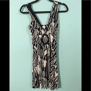Black and white sleeveless dress
